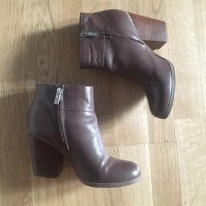 Kenneth Cole Tan/Brown Platform Heel Ankle Boots